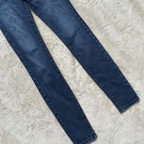 GUESS High Rise Skinny Jeans | Size 26 | Classic Blue Denim | - Picture 4 of 9